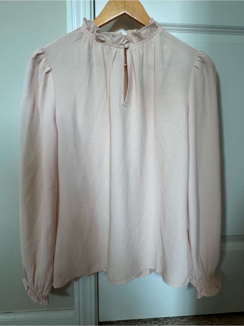 Ann Taylor long-sleeve ruffled mock neck blouse xs rose pastel pink